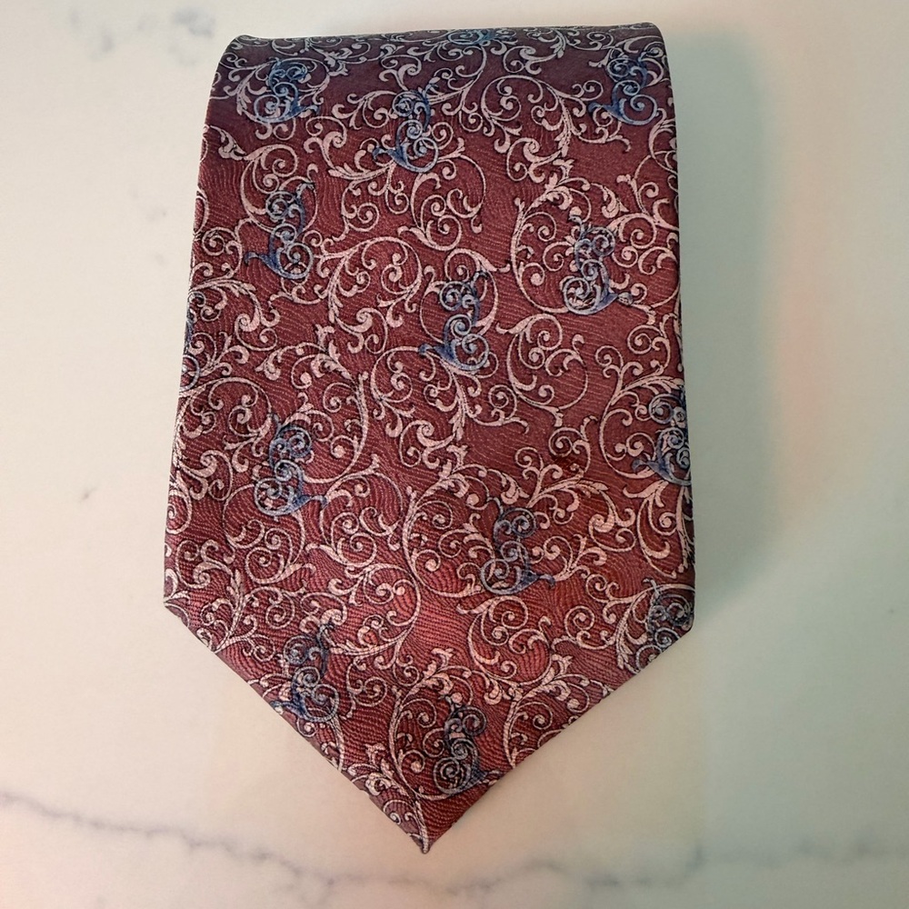 Lauren Benon Men's Burgundy Floral Pattern Necktie